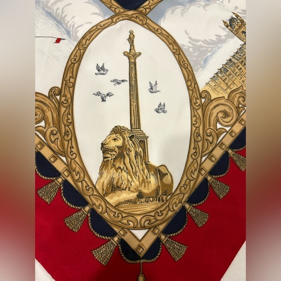 Tie Rack "Art of the Scarf" London Square Scarf - Picture 10 of 15